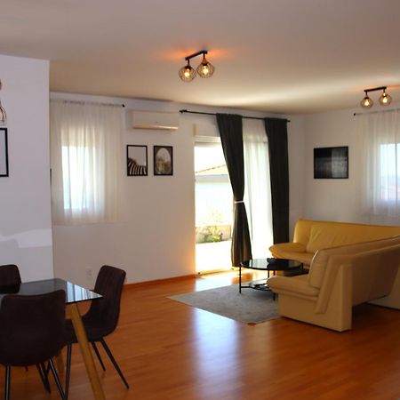 Aurora Luxury Apartment Трогир Екстериор снимка