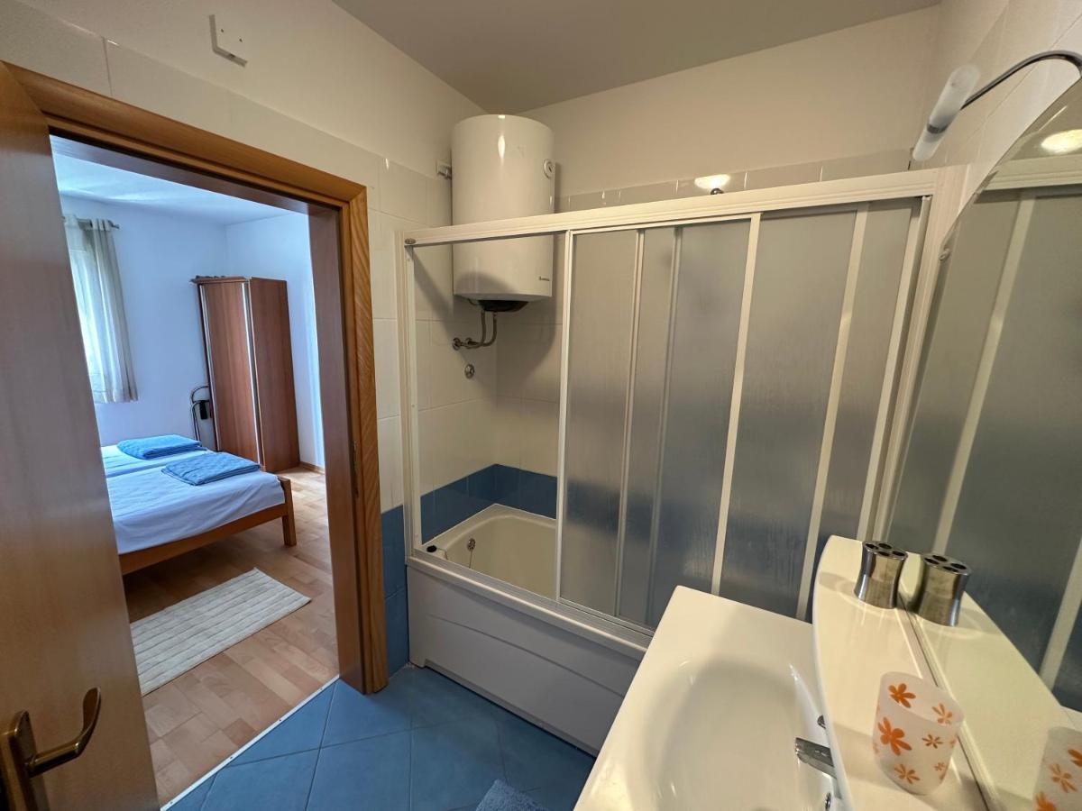 Aurora Luxury Apartment Трогир Екстериор снимка