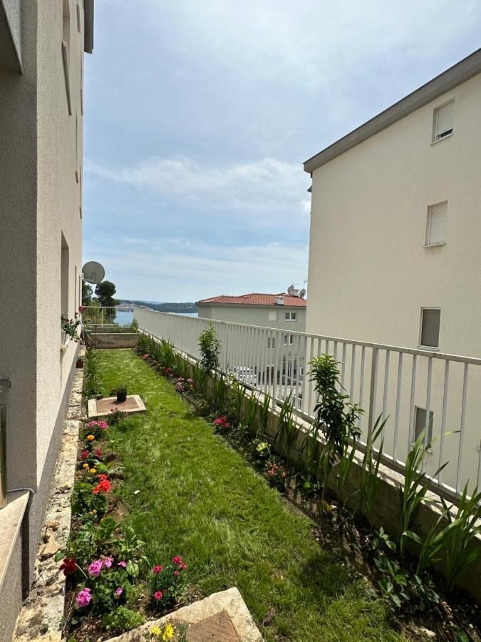 Aurora Luxury Apartment Трогир Екстериор снимка