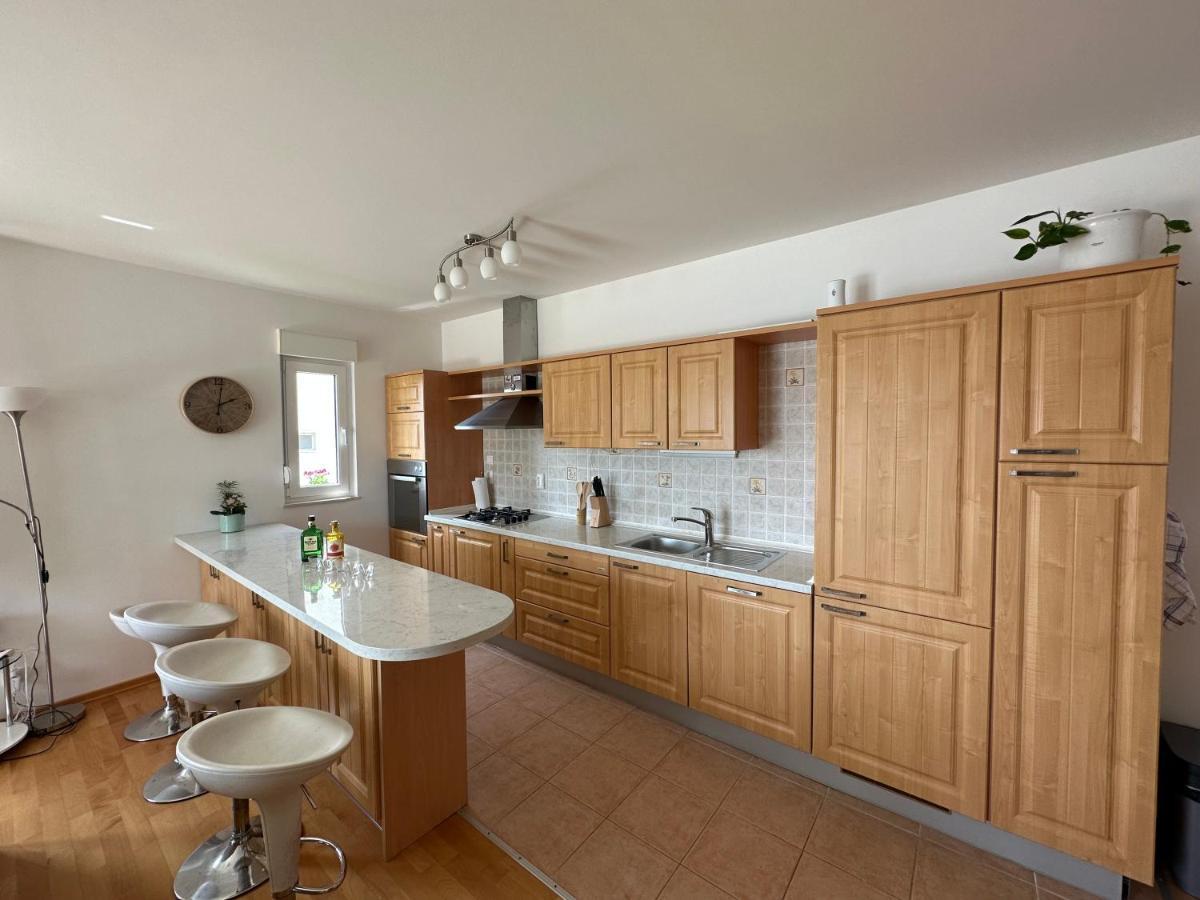 Aurora Luxury Apartment Трогир Екстериор снимка