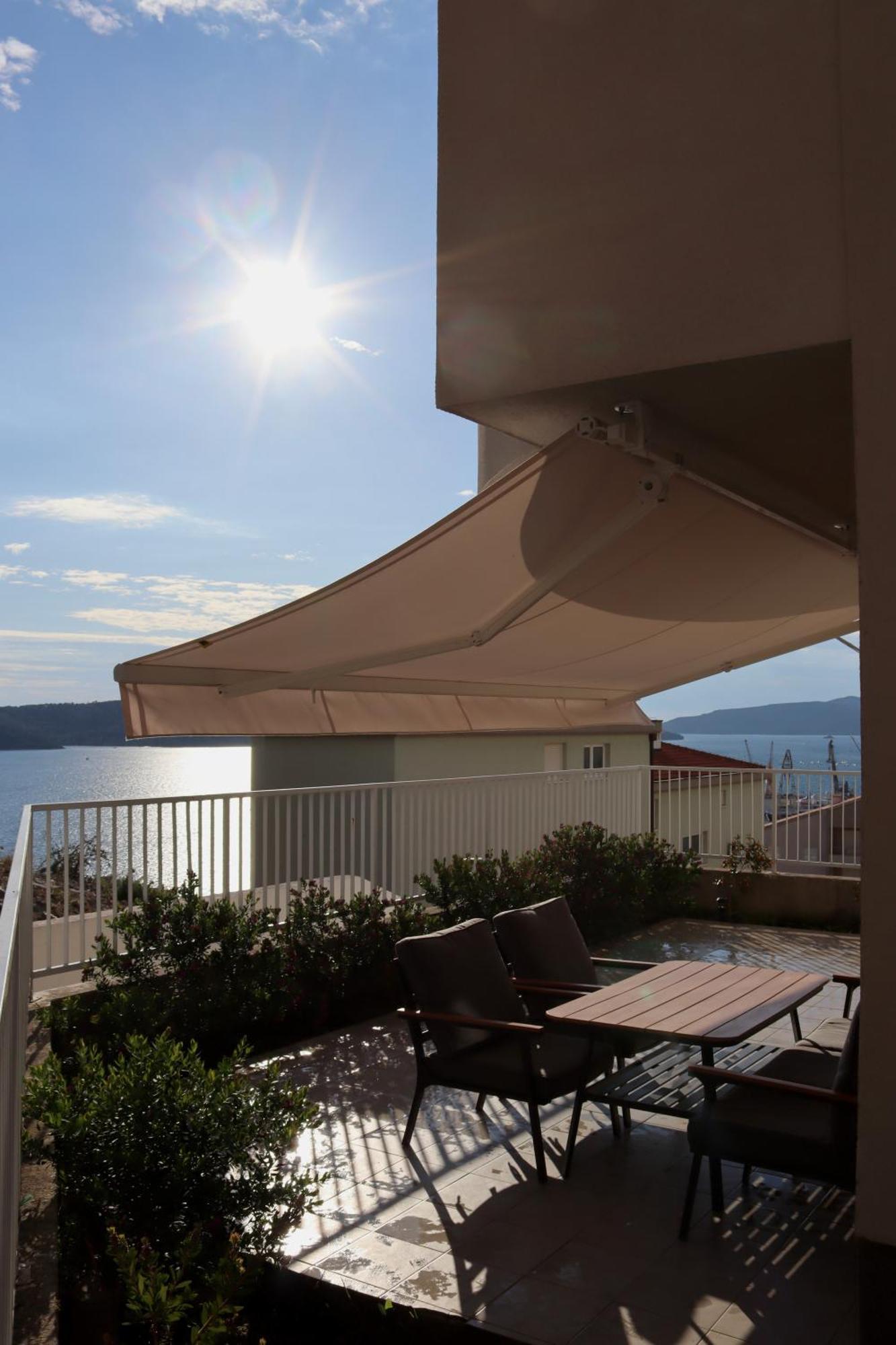 Aurora Luxury Apartment Трогир Екстериор снимка