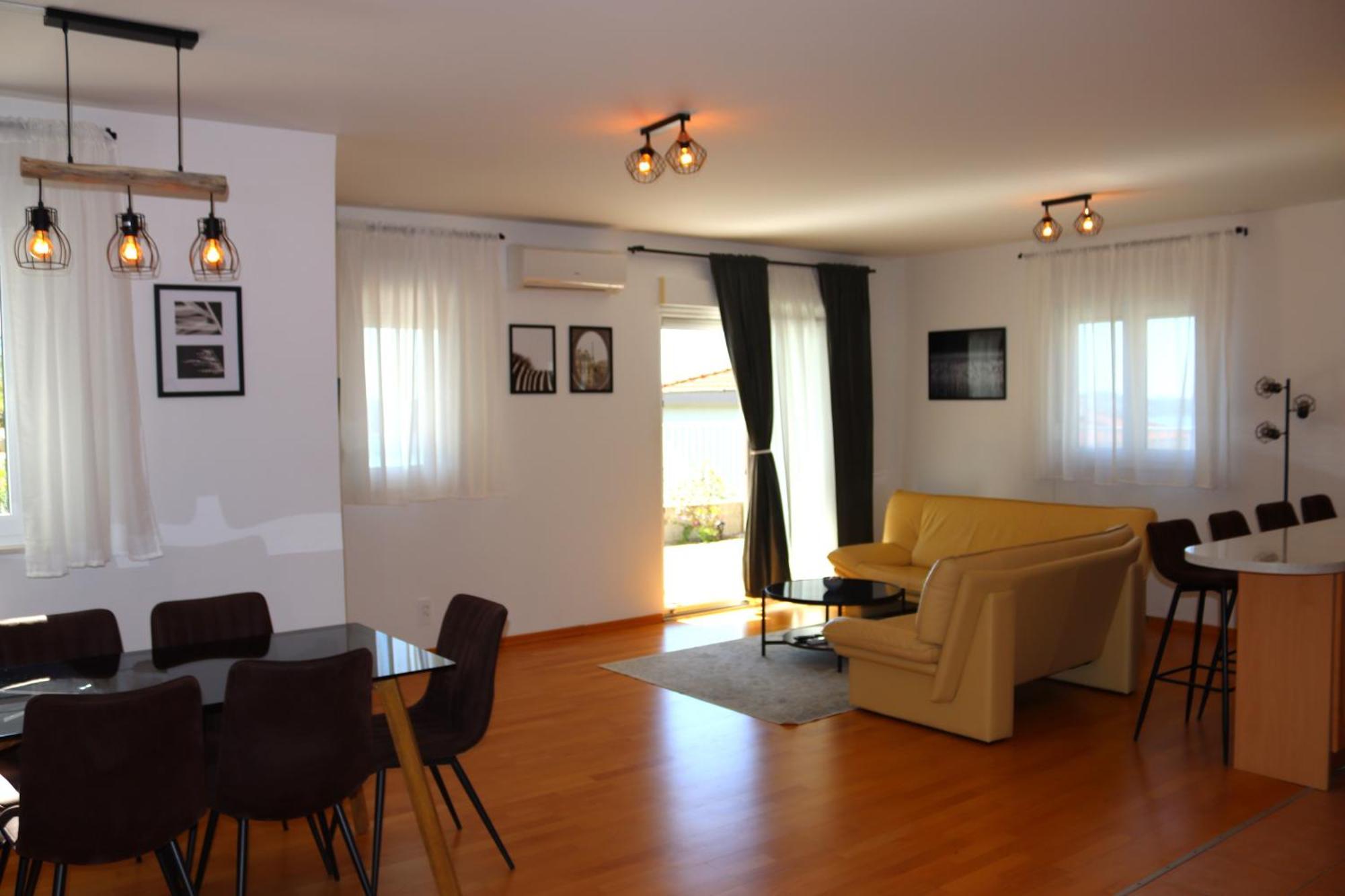 Aurora Luxury Apartment Трогир Екстериор снимка