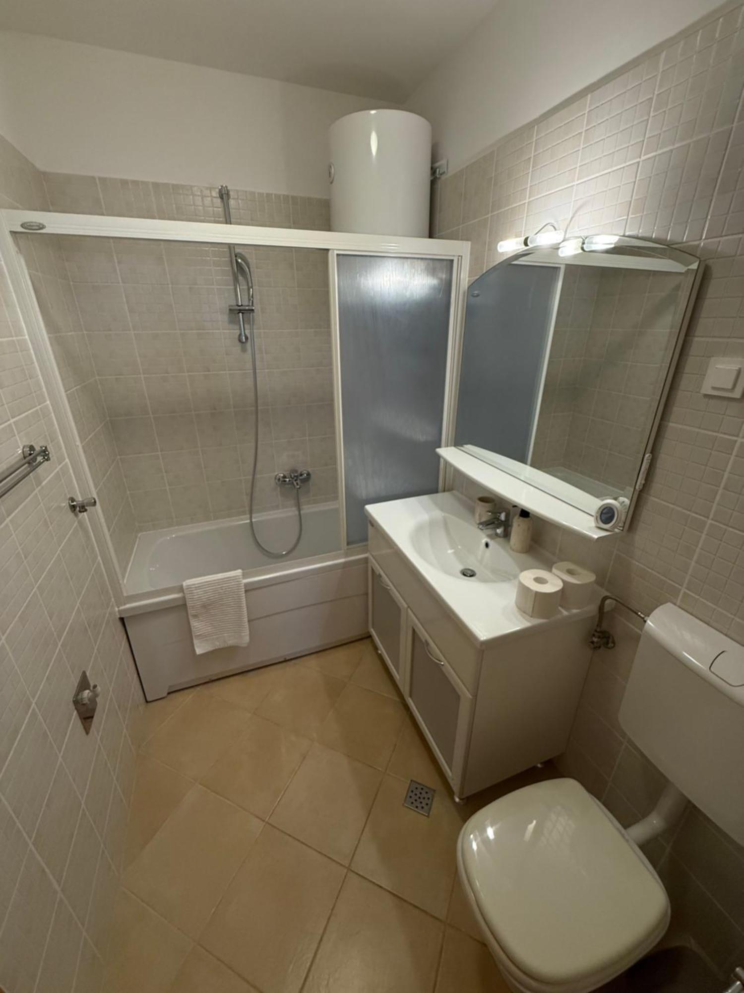 Aurora Luxury Apartment Трогир Екстериор снимка