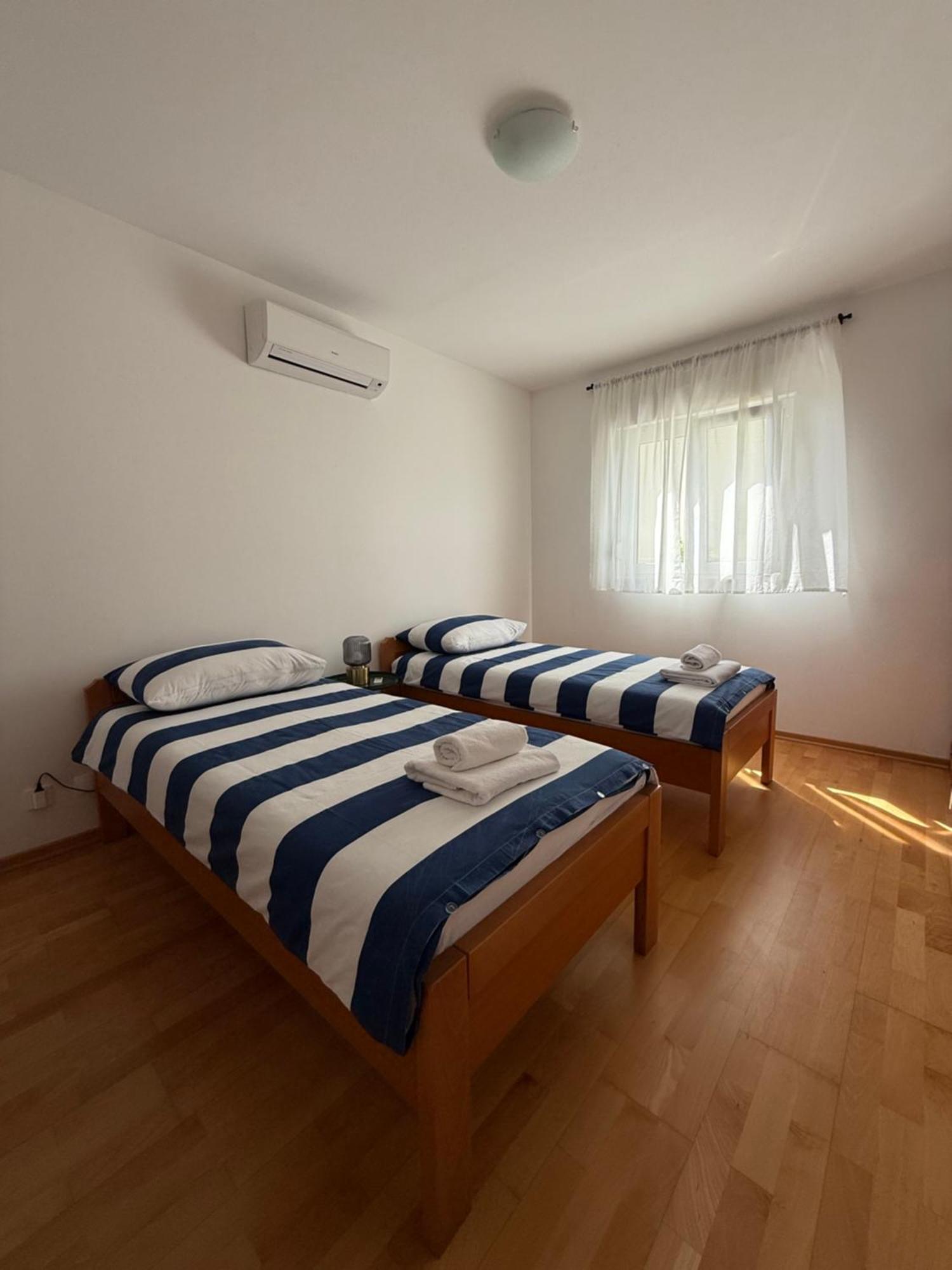 Aurora Luxury Apartment Трогир Екстериор снимка